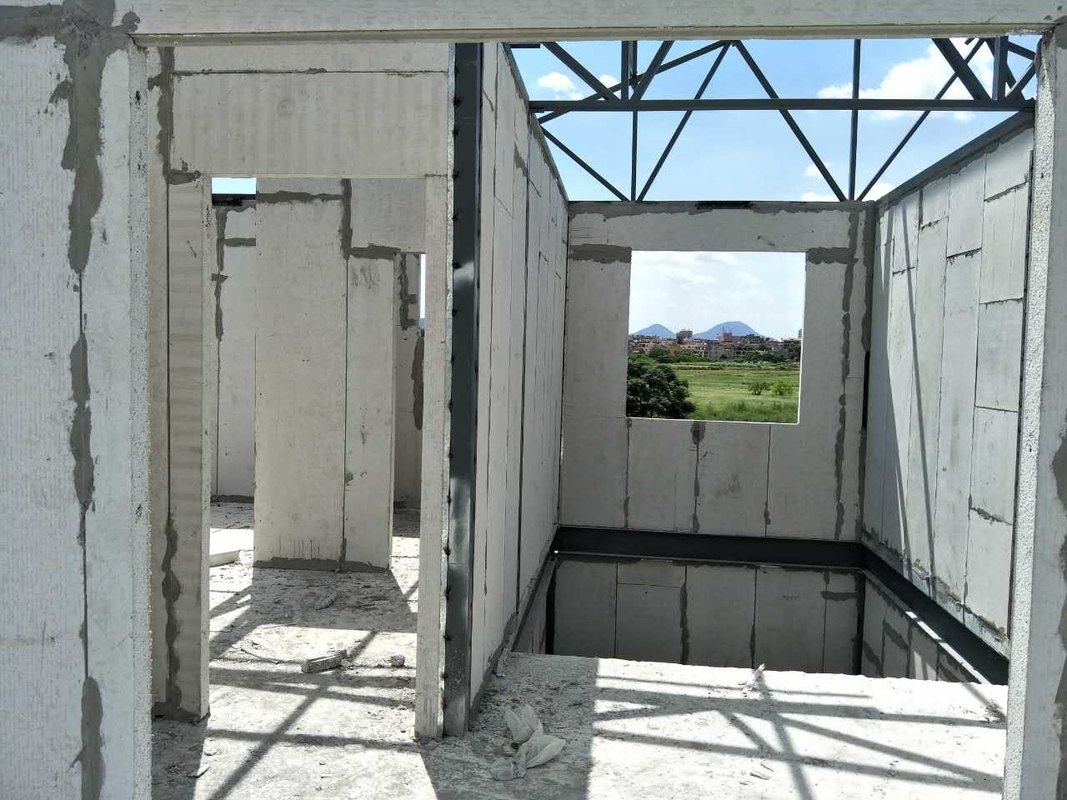 Leichtes Stahlrahmen Keel Stahlkonstruktion Vorgefertigte Luxusvilla Zweistöckiges Vorgefertigtes Haus